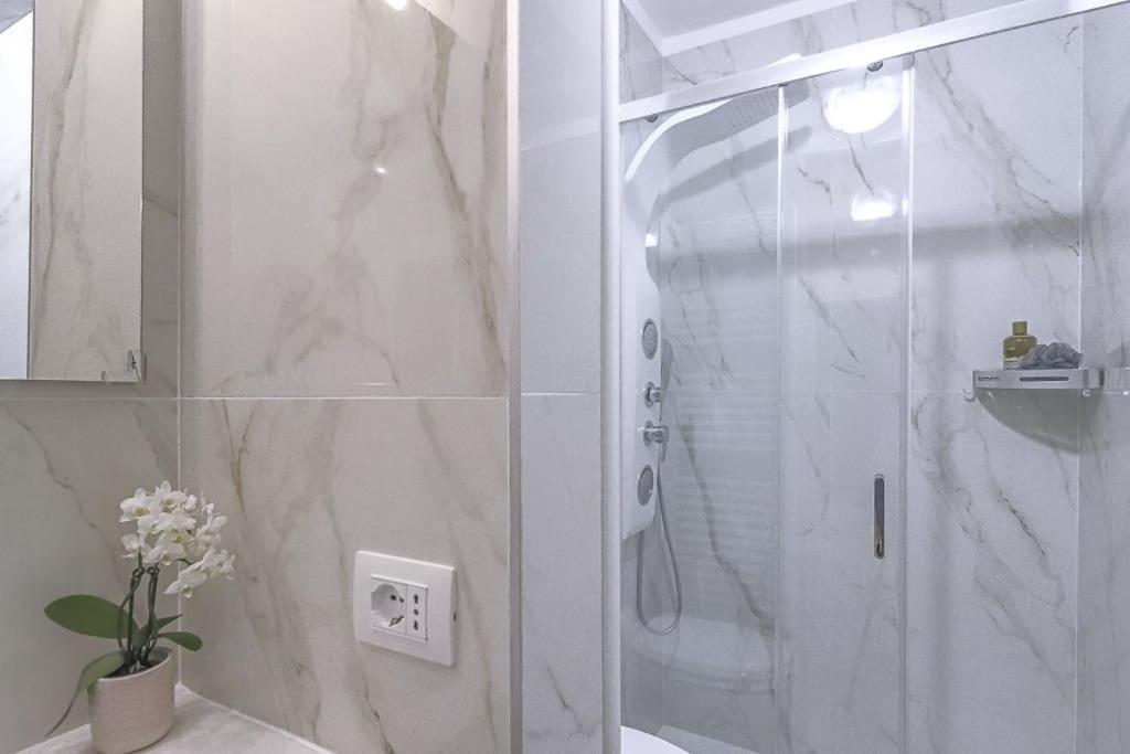 New Private Apt In Como A-C Self Check-In 外观 照片